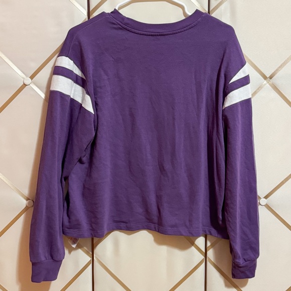 🛑CLEARANCE😮 Mickey Mouse Long Sleeve Crewneck | Women’s Large | GREAT Gift! - Picture 2 of 4